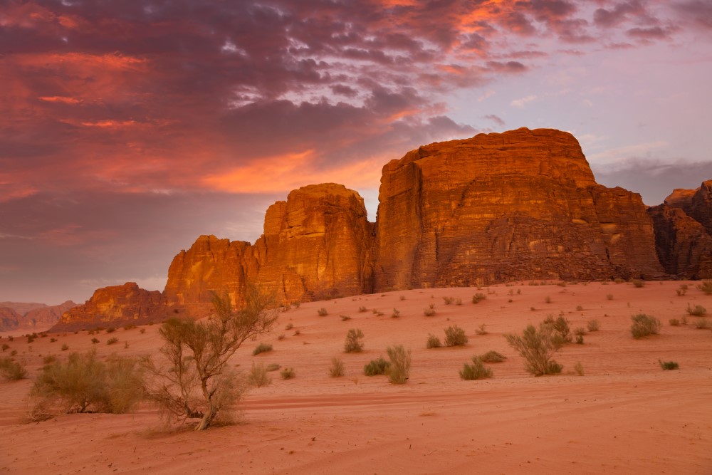 panorama al tramonto del wadi rum